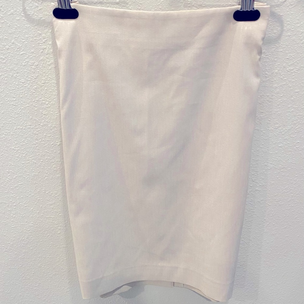 Ann Taylor NEW ( without tags) pencil  skirt - light beige - size 10